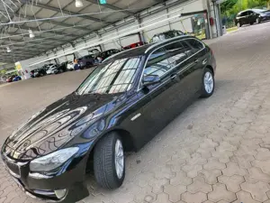 BMW 525 525d Touring Sport-Aut. Bild 2