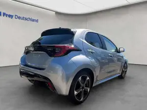 Toyota Yaris Hybrid 130 1.5 VVT-i Style Bild 5