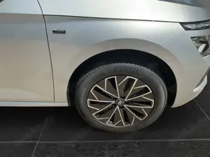 Skoda Kamiq Tour 1,0 TSI 70 kW 5-Gang-Schaltgetriebe Bild 5