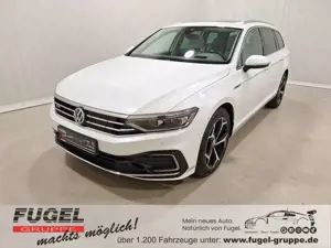 Volkswagen Passat Variant 1.4 TSI DSG GTE Matrix|virt.Cock.|Pano|AHK|ACC