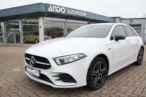 Mercedes-Benz A 250 e Edition 2020 AMG-Line Night/Keyless/1Hand