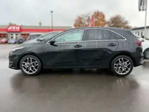 Kia Ceed / cee'd 1.0 T 48V DCT Ultimate Edit. UVP 33.369 EUR Bild 3