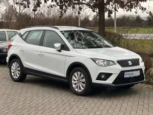 SEAT Arona Style 1.6 TDI / 1-Hd / Klima / Navi / PDC