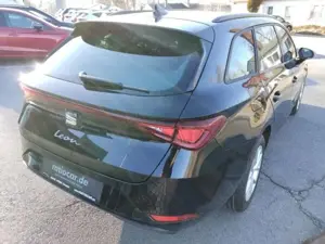 SEAT Leon LEON SPORTSTOURER ROAD EDITION 1.5 TSI NAVI SHZ Bild 2