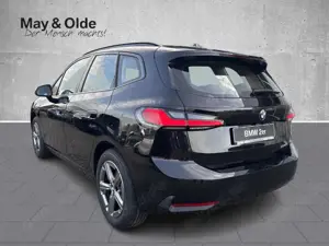 BMW 218 Active Tourer i AHK Navi LED SHZ PDC DA Alu Bild 5