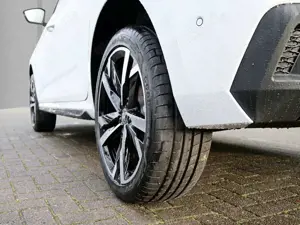 Skoda Kamiq UPE br. 43.399,- Monte Carlo 1.0 l TSI 85 kW / ... Bild 5