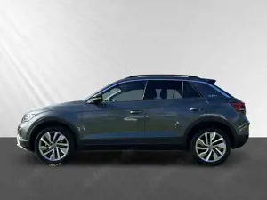 Volkswagen T-Roc Life 1.5 TSI 110 kW DSG+Extras UVP:42.240€ Bild 2
