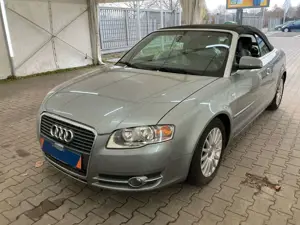 Audi A4 1.8T Scheckheft AHK Leder Automatik u-frei SHZ PDC
