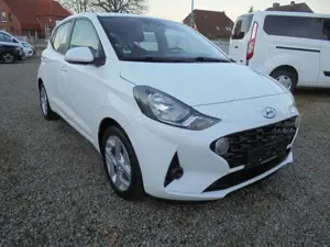 Hyundai i10 Trend 1.0 12V Limousine 5-türig 1. Hand ESP