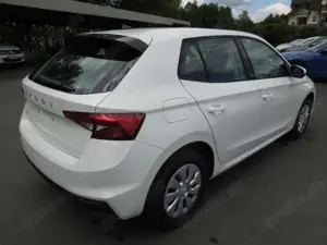 Skoda Fabia 1.0 Selection/LED/Sitzheizung/LederMFL/PDC Bild 4