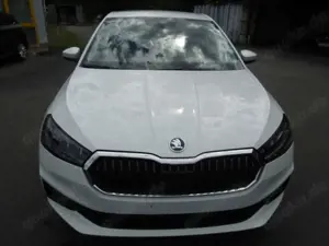 Skoda Fabia 1.0 Selection/LED/Sitzheizung/LederMFL/PDC Bild 2