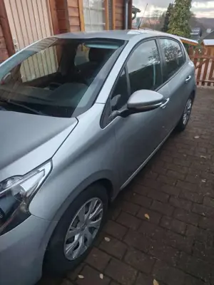 Peugeot 208 208  5-Türer PureTech 82 Start
