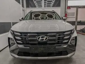 Hyundai TUCSON STYLE KLIMAAUTOMATIK TOTWINKEL NAVI SHZ RFK PDC... Bild 2