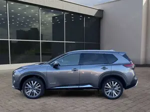 Nissan X-Trail X-TRAIL 1.5 VC-T e-4ORCE 213 PS 4x4 Tekna 5 Sitz Bild 4