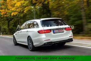 Mercedes-Benz E 63 AMG E63 AMG 4Matic*Widescreen*Carbon*Pano.*20 Zoll* Bild 2