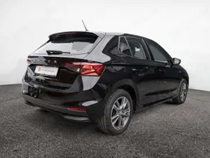 Skoda Fabia 1.0 TSI Tour LED KLIMA ALU PDC GRA BT Bild 3