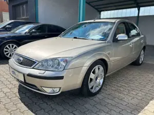 Ford Mondeo Lim. 2.0 Automatik Ghia X