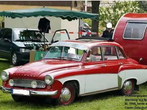 Wartburg 311 Limousine de Luxe mit Faltdach Bild 2