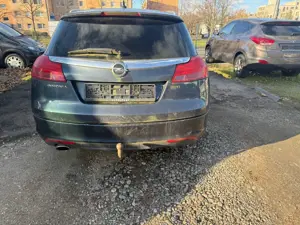 Opel Insignia Diesel 2.0 CDTI Sports Tourer Automatik Bild 4