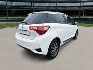 Toyota Yaris 1.5 16V  VVT-iE Y20+SHZ+Kamera+ Bild 4
