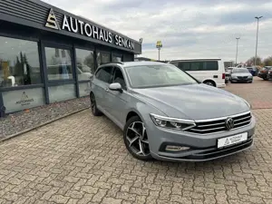 Volkswagen Passat Variant Passat 2.0 TDI DSG Variant R-LINE*R-CAM*AHK*ACC*