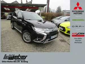 Mitsubishi Outlander 2.4 Basis Spirit 4WD NAVI SHZ GRA RFK FSE