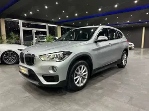 BMW X1 xDrive 20 i / LEDER / PANORAMA / KAMERA/ NAVI