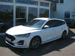 Ford Focus Turnier ST-Line  Garantie bis 12/28 Bild 2