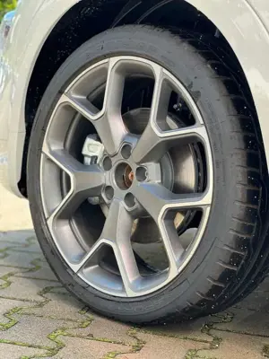 Fiat 500X Sport+X-Tech+Komfort Plus+Leder+SHZG+ Bild 5