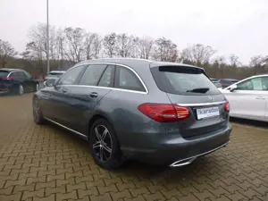 Mercedes-Benz C 220 d T-Modell AvantgardeAUT/MATRIX/ACC/NAV Bild 3