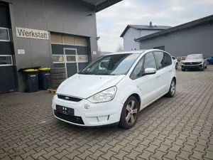 Ford S-Max Titanium  *PANO*SITZHZ*PDC*ZR NEU*
