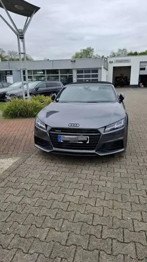 Audi TT Roadster 2.0 TFSI quattro