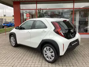 Toyota Aygo X S-CVT Business Edition in verschiedene Farben! Bild 3