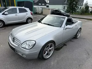 Mercedes-Benz SLK 200 Cabrio   technisch sehr gut gepflegt Bild 2