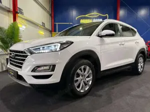 Hyundai TUCSON Trend 4WD*KAMERA*ALLRAD*CARPLAY*AHK*SHZG