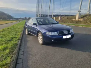 Audi A4 A4 B5 1,8T Limo  Facelift Autom 156000KM Bild 4