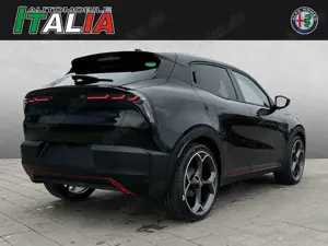 Alfa Romeo Junior Elektro Veloce Elettrica Bild 2