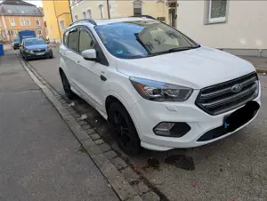 Ford Kuga 1.5 EcoBoost 2x4 ST-Line Bild 2
