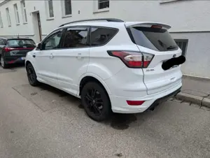 Ford Kuga 1.5 EcoBoost 2x4 ST-Line Bild 5