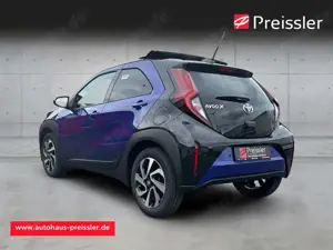 Toyota Aygo X 1,0 l Teamplayer Air CVT Faltdach LED Apple CarPla Bild 2
