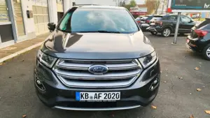 Ford Edge Titanium 4x4 +AHK+Pano+RFK+SHZ+PDC+ACC