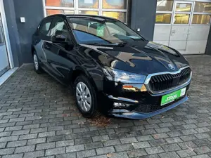 Skoda Fabia Essence CARPLAY;KLIMA;PDC;FSE Bild 2