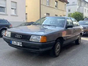 Audi 100 2.0 E Gepflegt H-Gutachten ZV Servo 5 Zylinder Bild 2