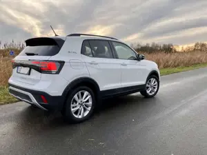 Volkswagen T-Cross T-Cross 1.0 TSI OPF DSG Goal Bild 2