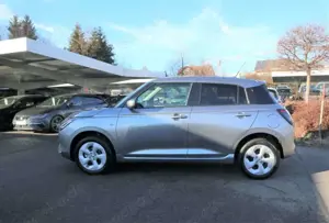 Suzuki Swift Swift Comfort ALLRAD /NAVI/MET/ACC/ALU/PDC/uvm. Bild 4