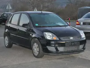 Ford Fiesta Style 8-Fach , Klima
