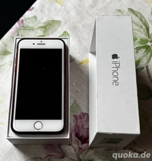 I Phone 8, 64 GB Speicherplatz + Zubehör in Originalverpackung