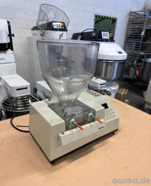 Edhard Gebäckfüller P-4020 