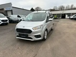 Ford Tourneo Courier Titanium