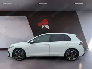 Volkswagen Golf GTI Facelift 2,0 l TSI, 7-Gang-DSG 265 PS Bild 3
